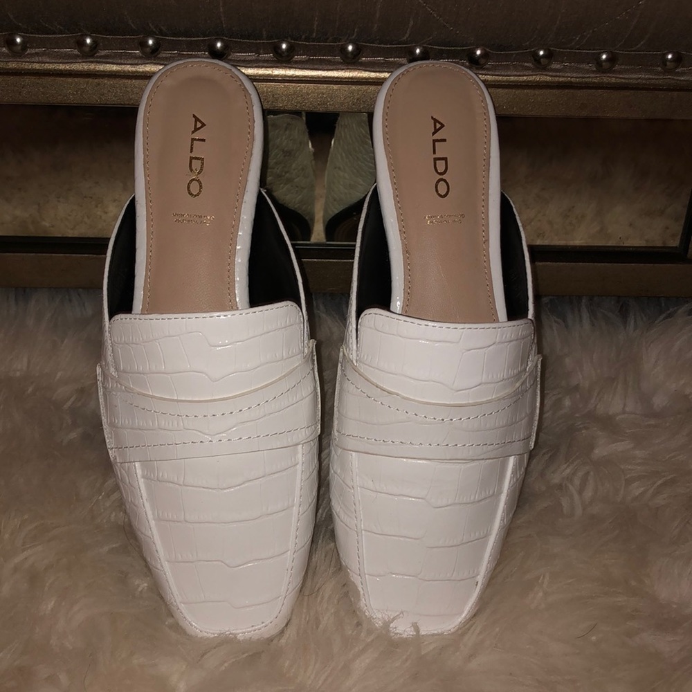 New white snakeskin leather loafers